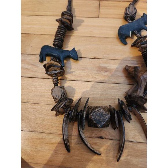Safari Animal Necklace Wood Bead Carved Wooden African Handmade 14" Drop Vintage - Picture 3 of 6